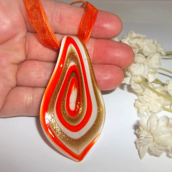 Pre-owned Necklace, Orange Necklace, Medallion Cord Necklace, Pendant 18.5" 8324 - Picture 1 of 7